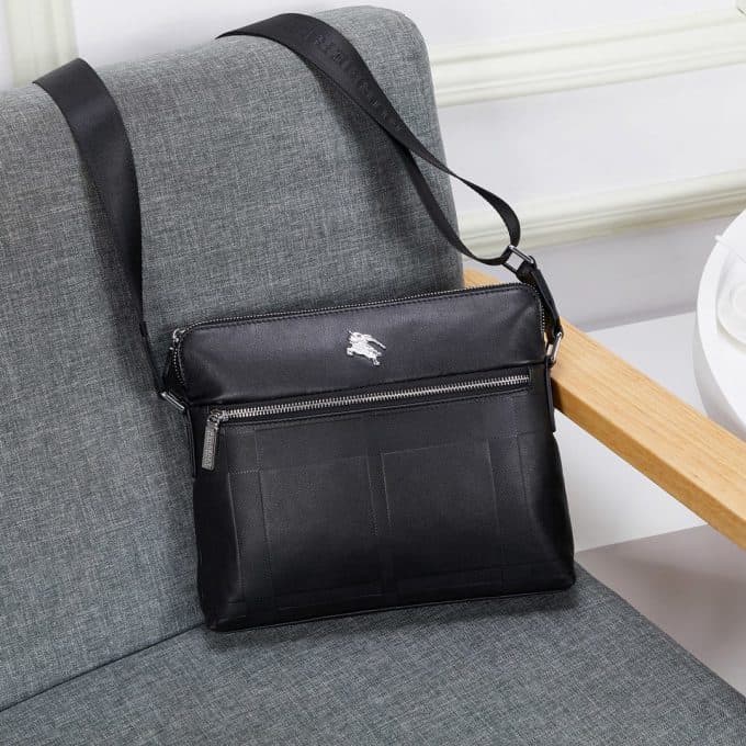 バーバリーバッグコピー 2021新品注目度NO.1 BURBERRY メンズ ショルダーバッグ