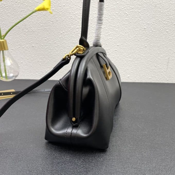 バレンシアガバッグコピー 定番人気2022新品 BALENCIAGAレディース ハンドバッグ - 画像 (5)