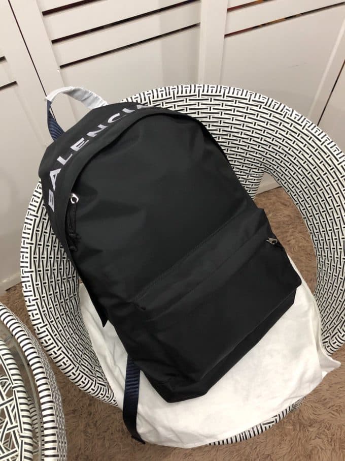 バレンシアガバッグコピー 2021新品注目度NO.1 BALENCIAGA 男女兼用 バックパック - 画像 (2)