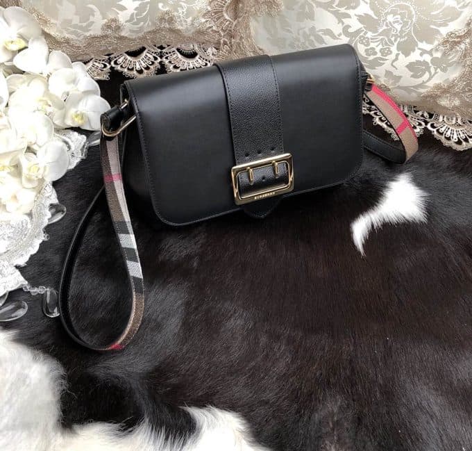 2019新作超売れ筋バーバリー(BURBERRY)☆レディース ショルダーバッグコピー☆効果抜群♪視線を独り占める!!