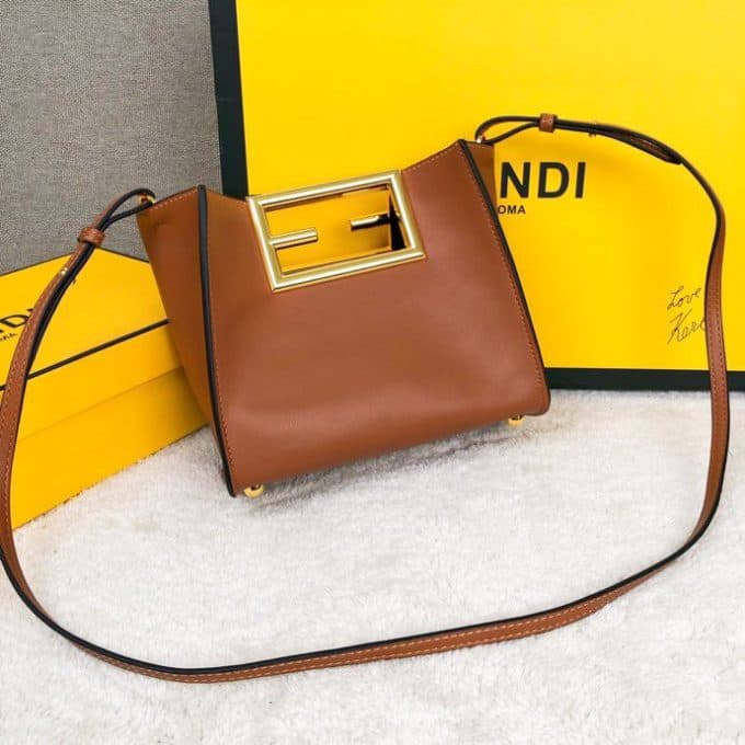 フェンディバッグコピー 大人気2022新品 FENDI レディース ショルダーバッグ