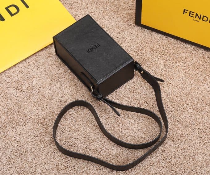 フェンディバッグコピー 定番人気2022新品 FENDI 男女兼用 携帯 電話 バッグ - 画像 (3)