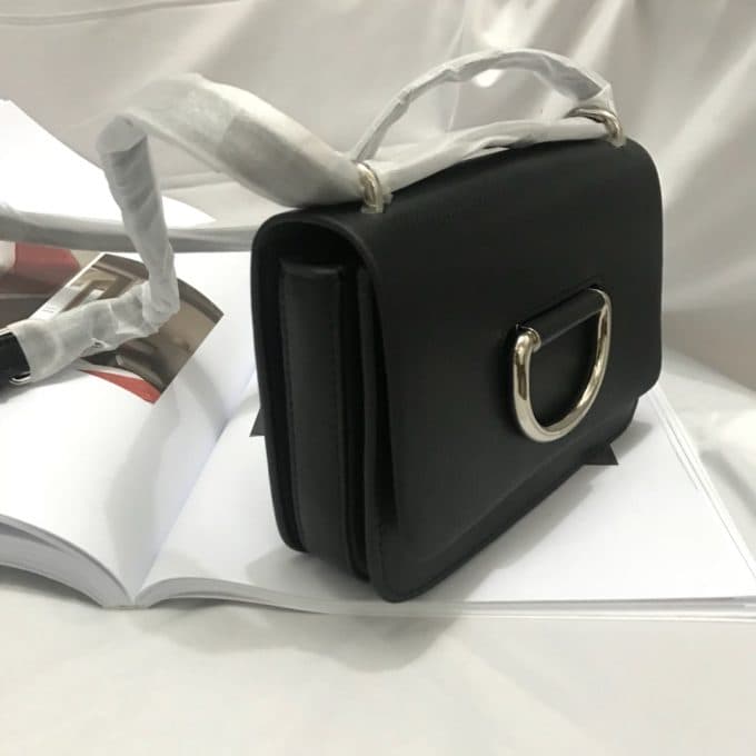 2019秋冬高品質バーバリー(BURBERRY)☆レディース ショルダーバッグコピー☆気持ちの良い触り心地♪相性抜群！ - 画像 (5)