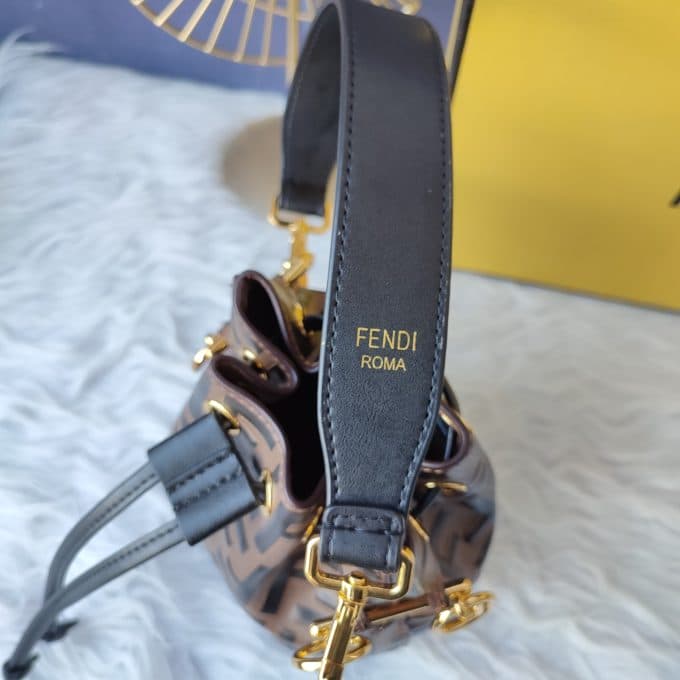 フェンディバッグコピー 定番人気2022新品 FENDI レディース バケツバッグ - 画像 (6)