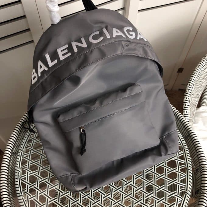バレンシアガバッグコピー 定番人気2021新品 BALENCIAGA 男女兼用 バックパック - 画像 (7)