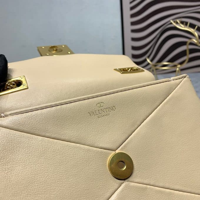 ヴァレンティノバッグコピー 2022新品注目度NO.1 Valentino レディース ショルダーバッグ - 画像 (9)