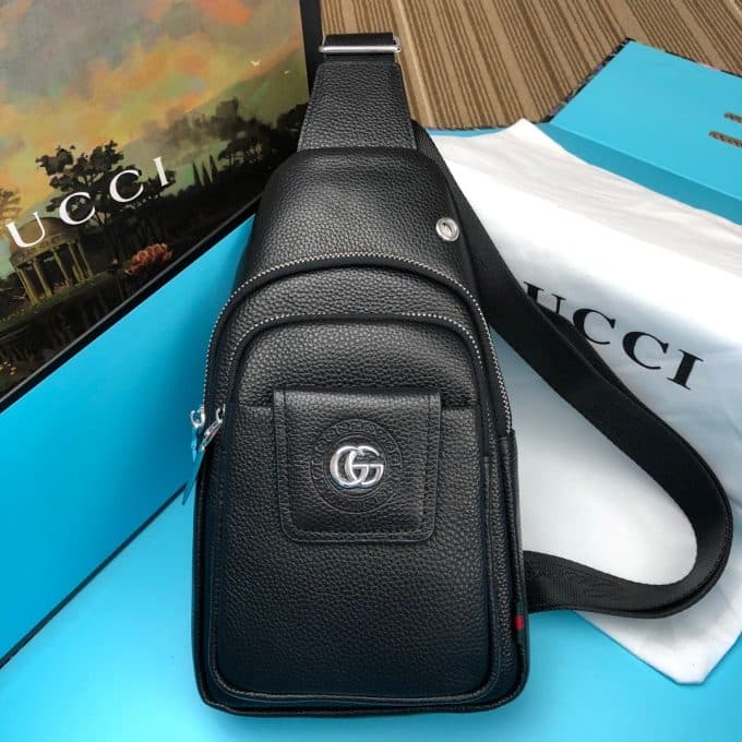 グッチバッグコピー 定番人気2021新品 GUCCI メンズ ボディバッグ