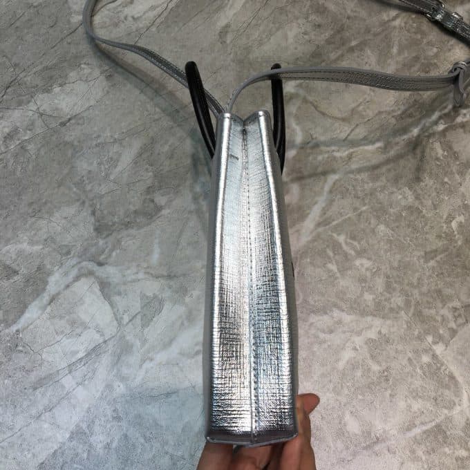 高品質 バレンシアガバッグコピー 定番人気2021新品 BALENCIAGA 男女兼用 ショルダーバッグ - 画像 (3)