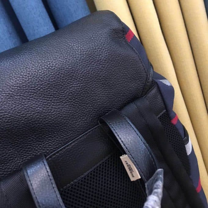バーバリーバッグコピー 定番人気2021新品 BURBERRY 男女兼用 バックパック - 画像 (6)