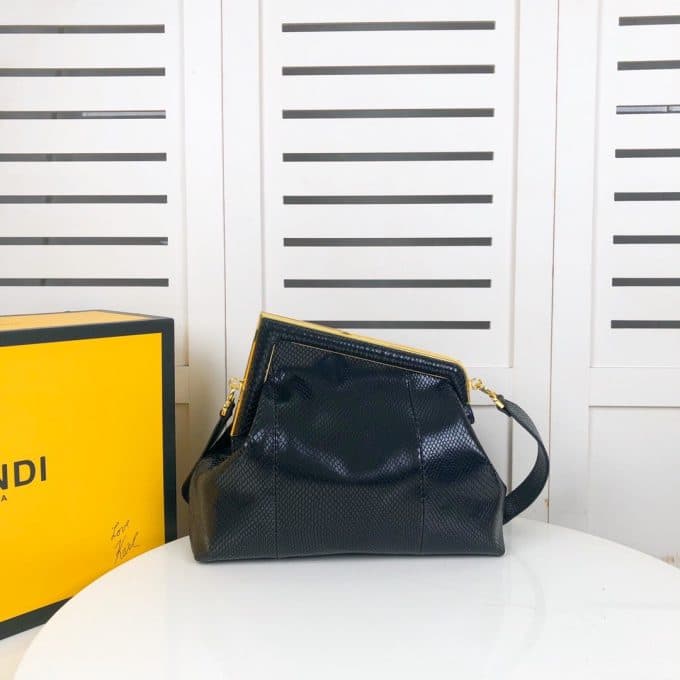 フェンディバッグコピー 2022新品注目度NO.1 FENDI レディース ショルダーバッグ - 画像 (3)
