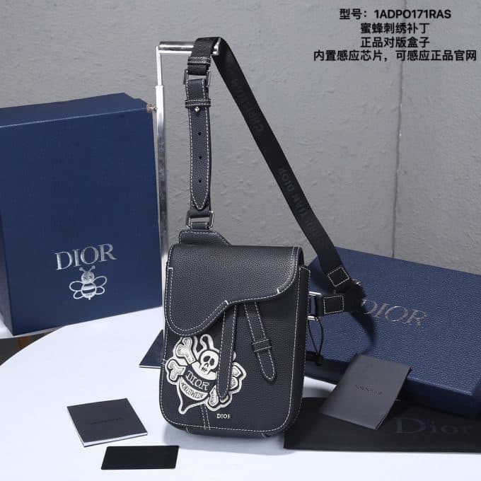 ディオールバッグコピー 2021新品注目度NO.1 Dior メンズ ボディバッグ