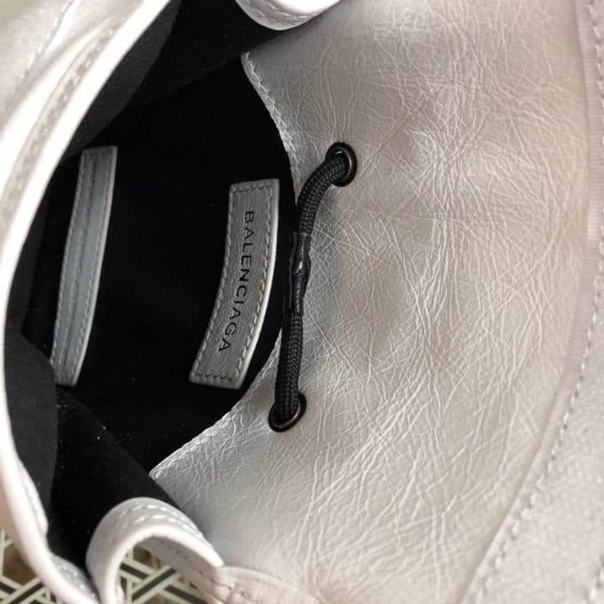 バレンシアガバッグコピー 大人気2021新品 BALENCIAGA 男女兼用 ショルダーバッグ - 画像 (8)