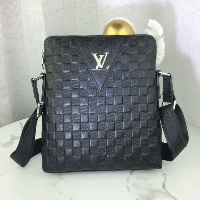 ルイヴィトンバッグコピー 大人気2021新品 Louis Vuitton メンズ ショルダーバッグ