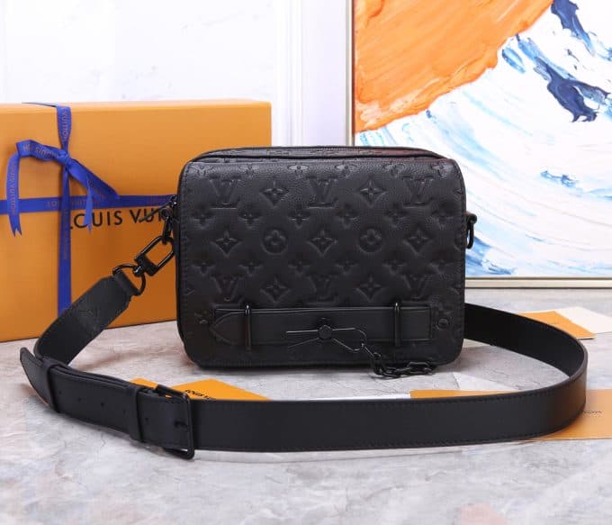 高品質ルイヴィトンバッグコピー 大人気2021新品 Louis Vuitton メンズ ショルダーバッグ