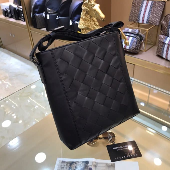ボッテガヴェネタバッグコピー 2021新品注目度NO.1 Bottega Veneta メンズ ショルダーバッグ - 画像 (3)