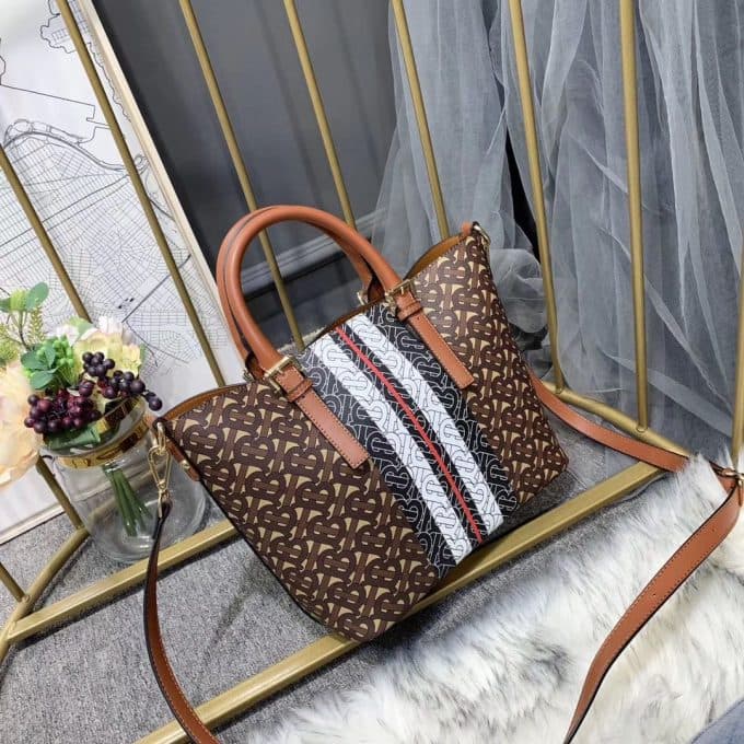 2019新作超売れ筋バーバリー(BURBERRY)☆レディース ハンドバックコピー☆効果抜群♪視線を独り占める!! - 画像 (5)