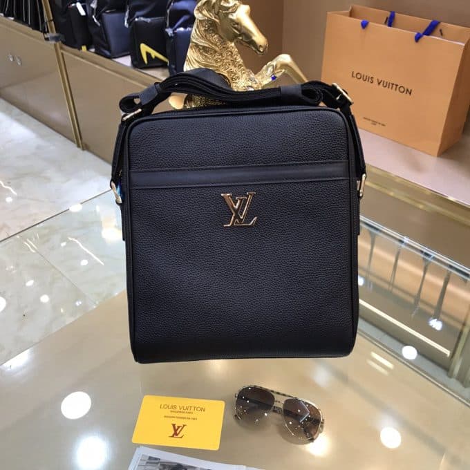 ルイヴィトンバッグコピー 定番人気2021新品 Louis Vuitton メンズ ショルダーバッグ
