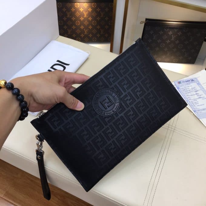フェンディバッグコピー 2021新品注目度NO.1 FENDI メンズ セカンドバッグ - 画像 (3)