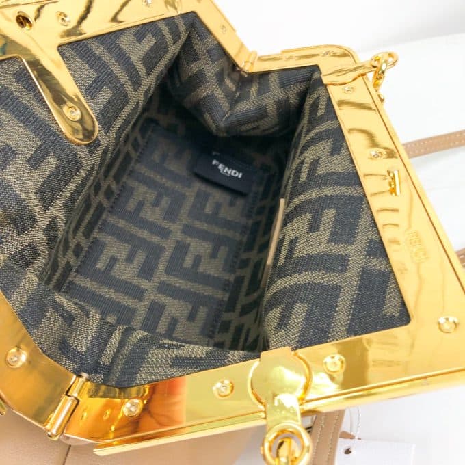フェンディバッグコピー 2022新品注目度NO.1 FENDI レディース ショルダーバッグ - 画像 (8)