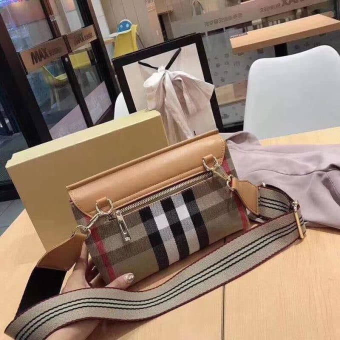 2019秋冬定番商品バーバリー(BURBERRY)☆レディースウエストポーチコピー☆爆発人気商品!数量限定発表★♫♪ - 画像 (7)