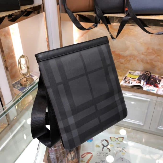 バーバリーバッグコピー 2021新品注目度NO.1 BURBERRY メンズ ショルダーバッグ - 画像 (3)