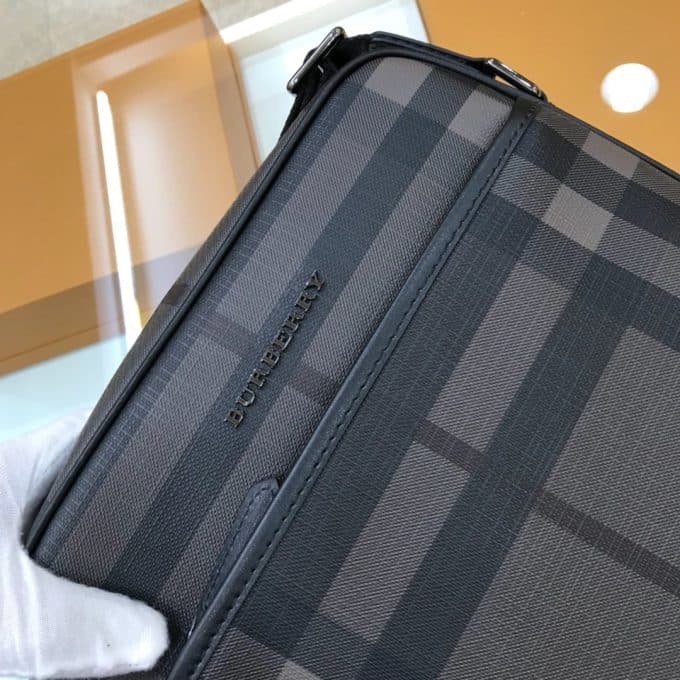 バーバリーバッグコピー 2021新品注目度NO.1 BURBERRY メンズ ショルダーバッグ - 画像 (5)