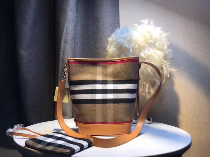 2019秋冬定番商品バーバリー(BURBERRY)☆レディース バケツバッグコピー☆爆発人気商品!数量限定発表★♫♪