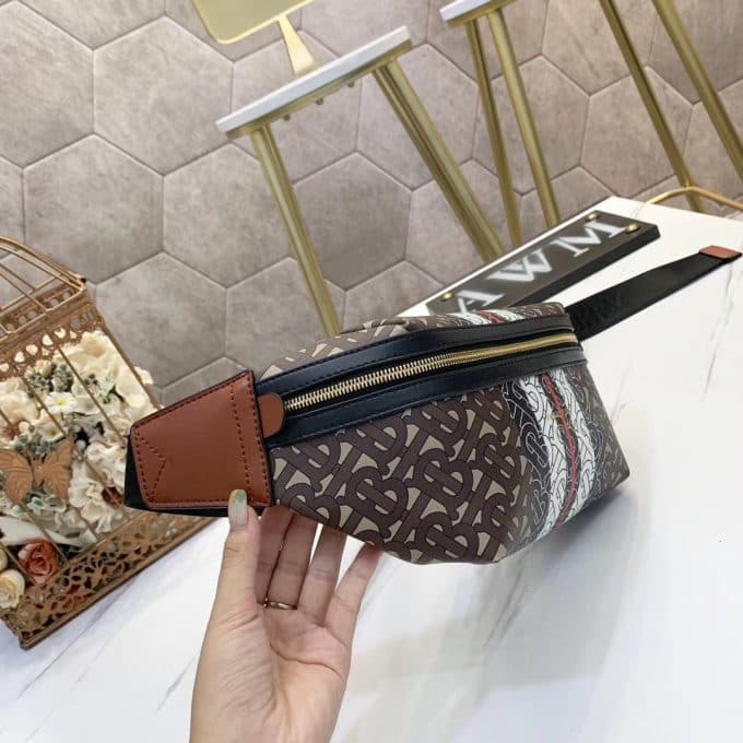 2019秋冬高品質バーバリー(BURBERRY)☆レディースウエストポーチコピー☆数量限定発表！お見逃しなく！ - 画像 (3)