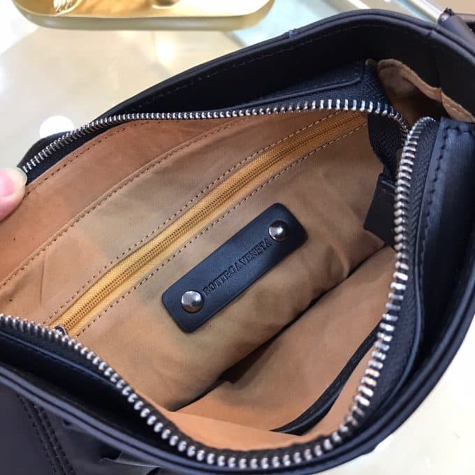 ボッテガヴェネタバッグコピー 2021新品注目度NO.1 Bottega Veneta メンズ ショルダーバッグ - 画像 (9)