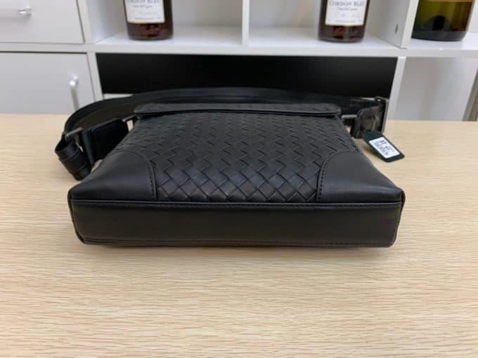 人気高級ボッテガヴェネタバッグコピー 2021新品注目度NO.1 Bottega Veneta メンズ ショルダーバッグ - 画像 (4)