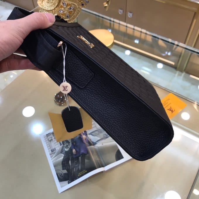 ルイヴィトンバッグコピー 定番人気2021新品 Louis Vuitton メンズ ショルダーバッグ - 画像 (8)