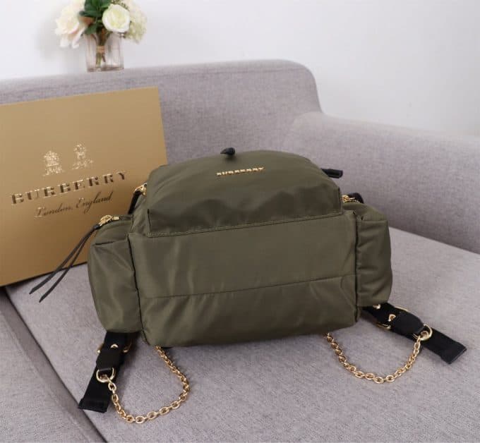 バーバリーバッグコピー 大人気2021新品 BURBERRY 男女兼用 バックパック - 画像 (4)