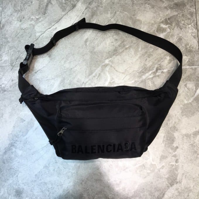 高品質 バレンシアガバッグコピー 2021新品注目度NO.1 BALENCIAGA 男女兼用 ウエストポーチ