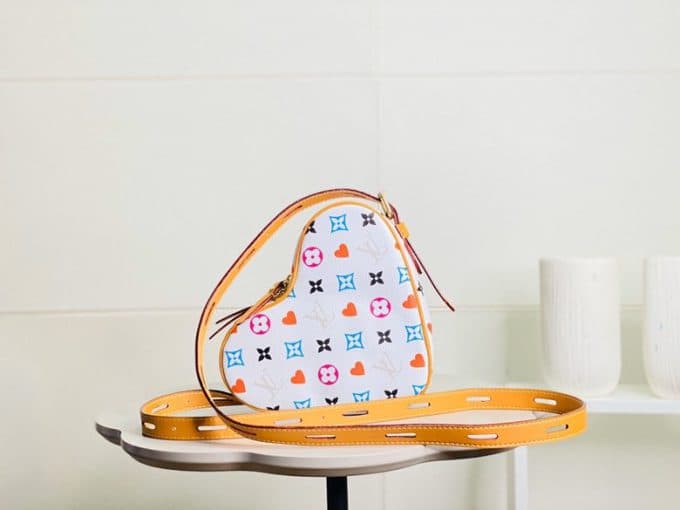 ルイヴィトンバッグコピー 定番人気2020新品 Louis Vuitton レディース ショルダーバッグ - 画像 (4)