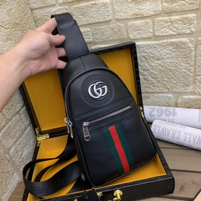グッチバッグコピー 大人気2021新品 GUCCI メンズ ボディバッグ