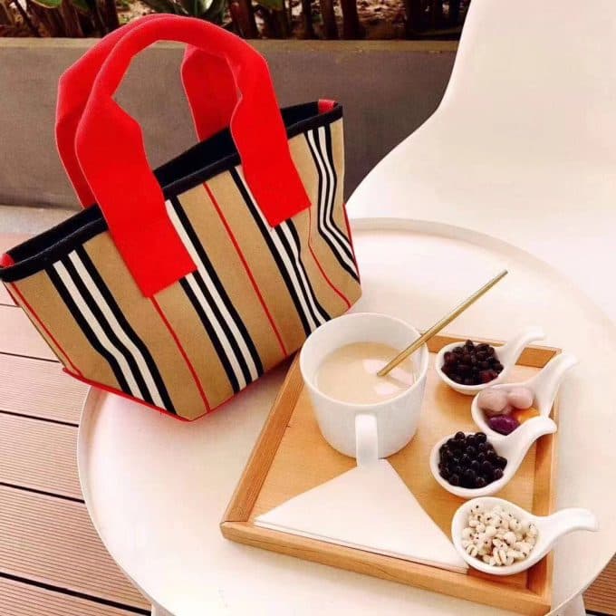 2019大人気爆発バーバリー(BURBERRY)☆レディース トートバッグコピー☆人気商品今流行り欠かせない存在☆★ - 画像 (8)