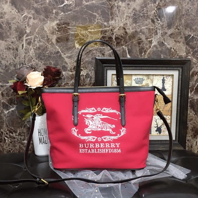 2019大人気爆発バーバリー(BURBERRY)☆レディース トートバッグコピー☆人気商品今流行り欠かせない存在☆★ - 画像 (9)