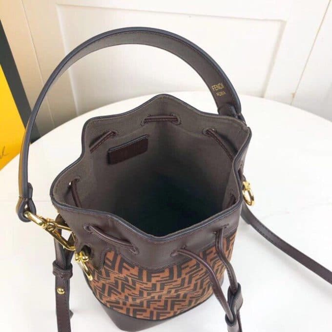 フェンディバッグコピー 2022新品注目度NO.1 FENDI レディース バケツバッグ - 画像 (8)