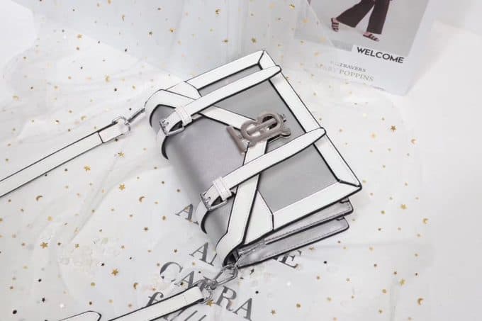 2019秋冬新作☆超売れ筋バーバリー(BURBERRY)☆レディース ショルダーバッグコピー☆特別価格にて販売!!今一番流行っている人気アイテム!! - 画像 (6)