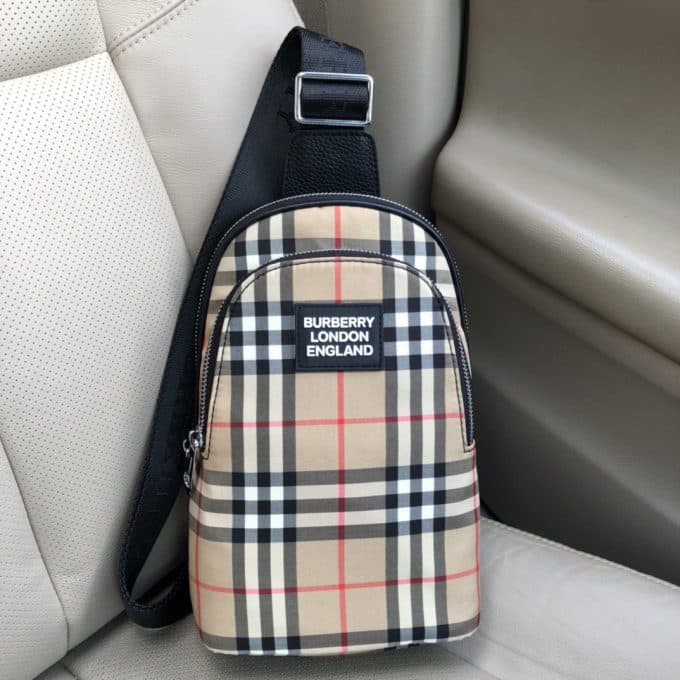 バーバリーバッグコピー 定番人気2021新品 BURBERRY メンズ ボディバッグ