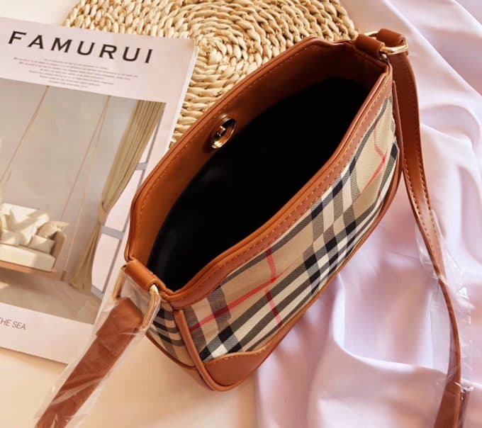2019大人気爆発バーバリー(BURBERRY)☆レディース トートバッグコピー☆人気商品今流行り欠かせない存在☆★ - 画像 (7)
