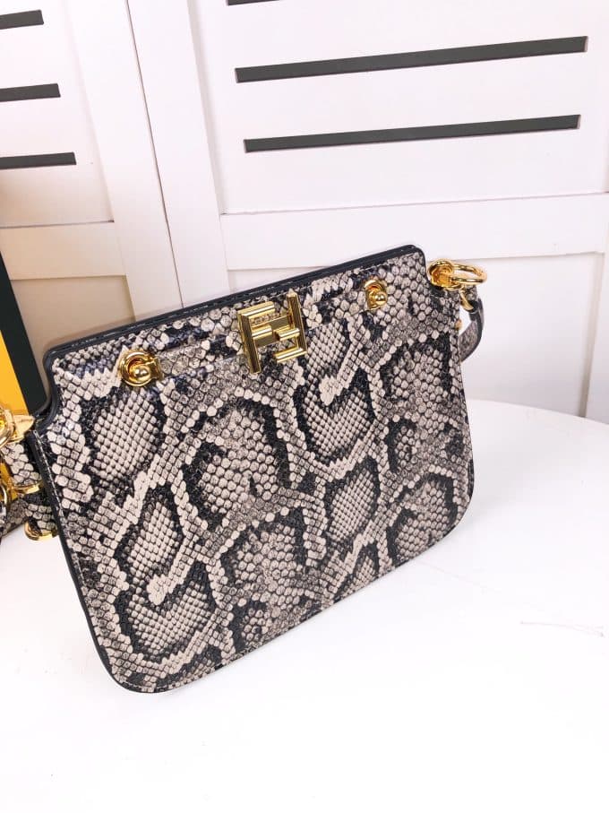 フェンディバッグコピー 2022新品注目度NO.1 FENDI レディース ショルダーバッグ - 画像 (3)