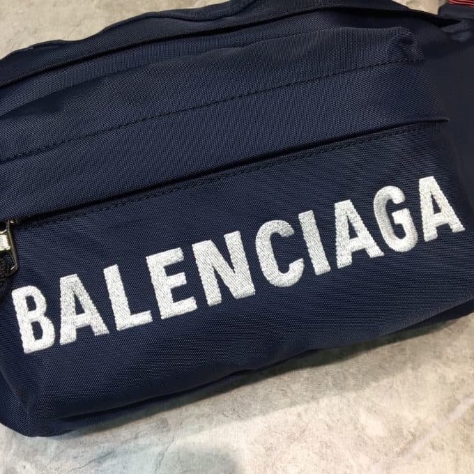 高品質 バレンシアガバッグコピー 定番人気2021新品 BALENCIAGA 男女兼用 ウエストポーチ - 画像 (3)