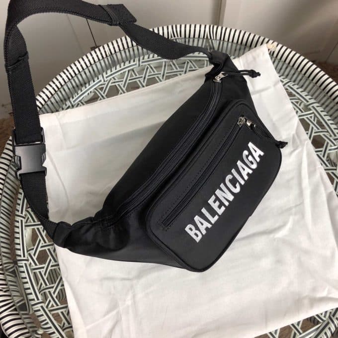 バレンシアガバッグコピー 大人気2021新品 BALENCIAGA 男女兼用 ウエストポーチ - 画像 (4)