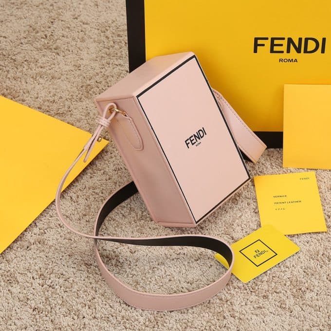 フェンディバッグコピー 2022新品注目度NO.1 FENDI 男女兼用 携帯 電話 バッグ - 画像 (2)