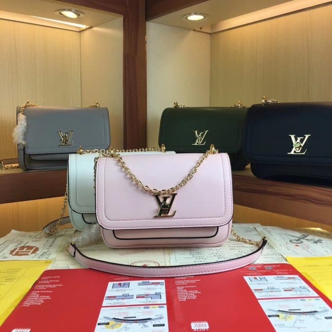 ルイヴィトンバッグコピー 2020新品注目度NO.1 Louis Vuitton レディース ショルダーバッグ - 画像 (4)