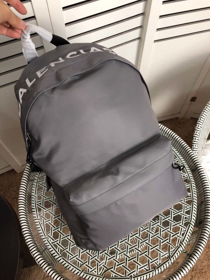 バレンシアガバッグコピー 定番人気2021新品 BALENCIAGA 男女兼用 バックパック - 画像 (5)