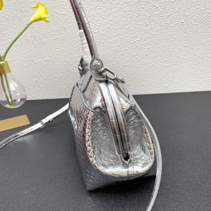 バレンシアガバッグコピー 大人気2022新品 BALENCIAGAレディース ハンドバッグ - 画像 (4)