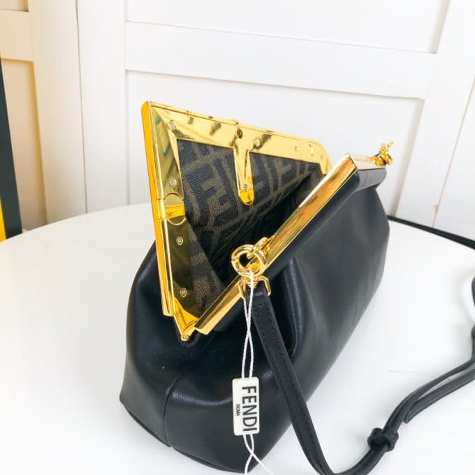 フェンディバッグコピー 定番人気2022新品 FENDI レディース ショルダーバッグ - 画像 (7)