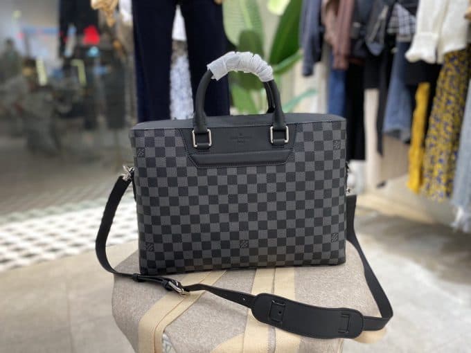 ルイヴィトンバッグコピー 定番人気2021新品 Louis Vuitton メンズ ブリーフケース